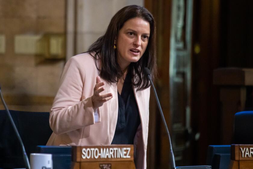 Los Angeles , CA - January 18: Katy Yaroslavsky, Councilmember District 5, at Los Angeles City Council meeting that approved a Homelessness Emergency Fund of approximately $50 million to help implement Mayor Karen Bass' Inside Safe program, held at Council Chambers in City Hall on Wednesday, Jan. 18, 2023 in Los Angeles , CA. (Irfan Khan / Los Angeles Times)